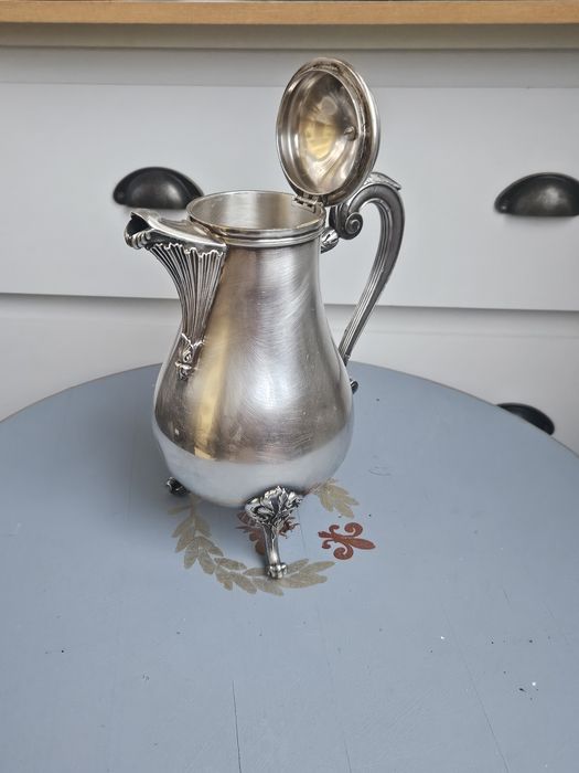 CHRISTOFLE  посребрен чайник.