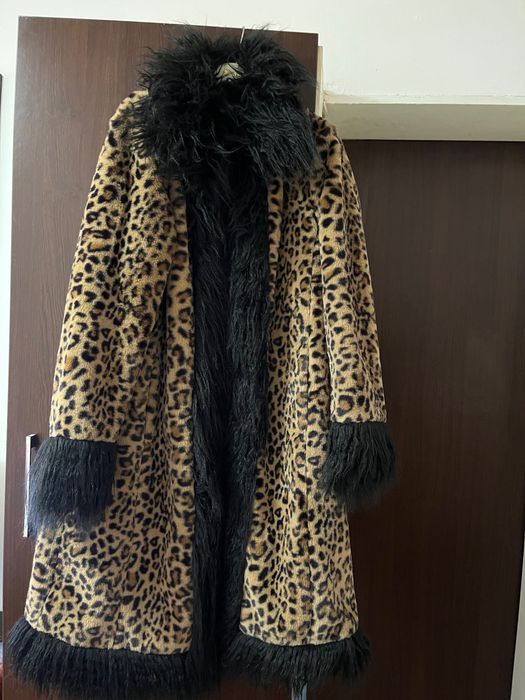 Haină de blană sintetică