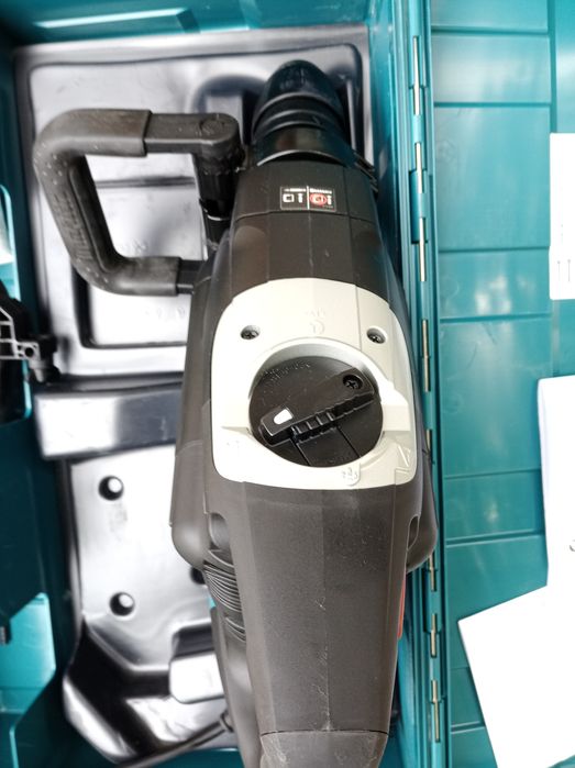 Rotopercutor MAKITA HR4510C an 2024