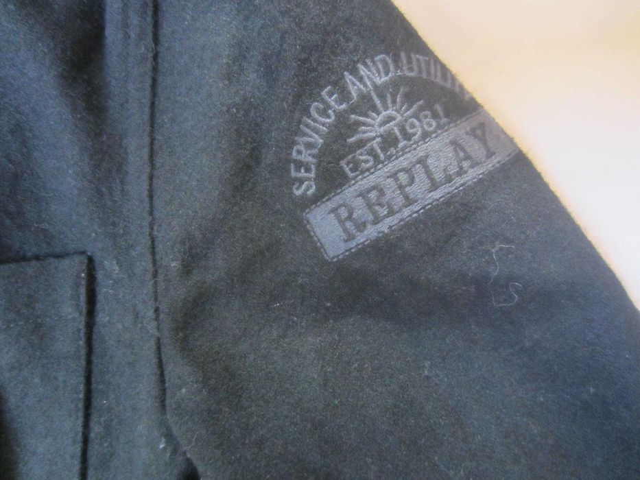 Jacheta barbati Replay,masura M,fermoar si 4nasturi,stare f.buna.