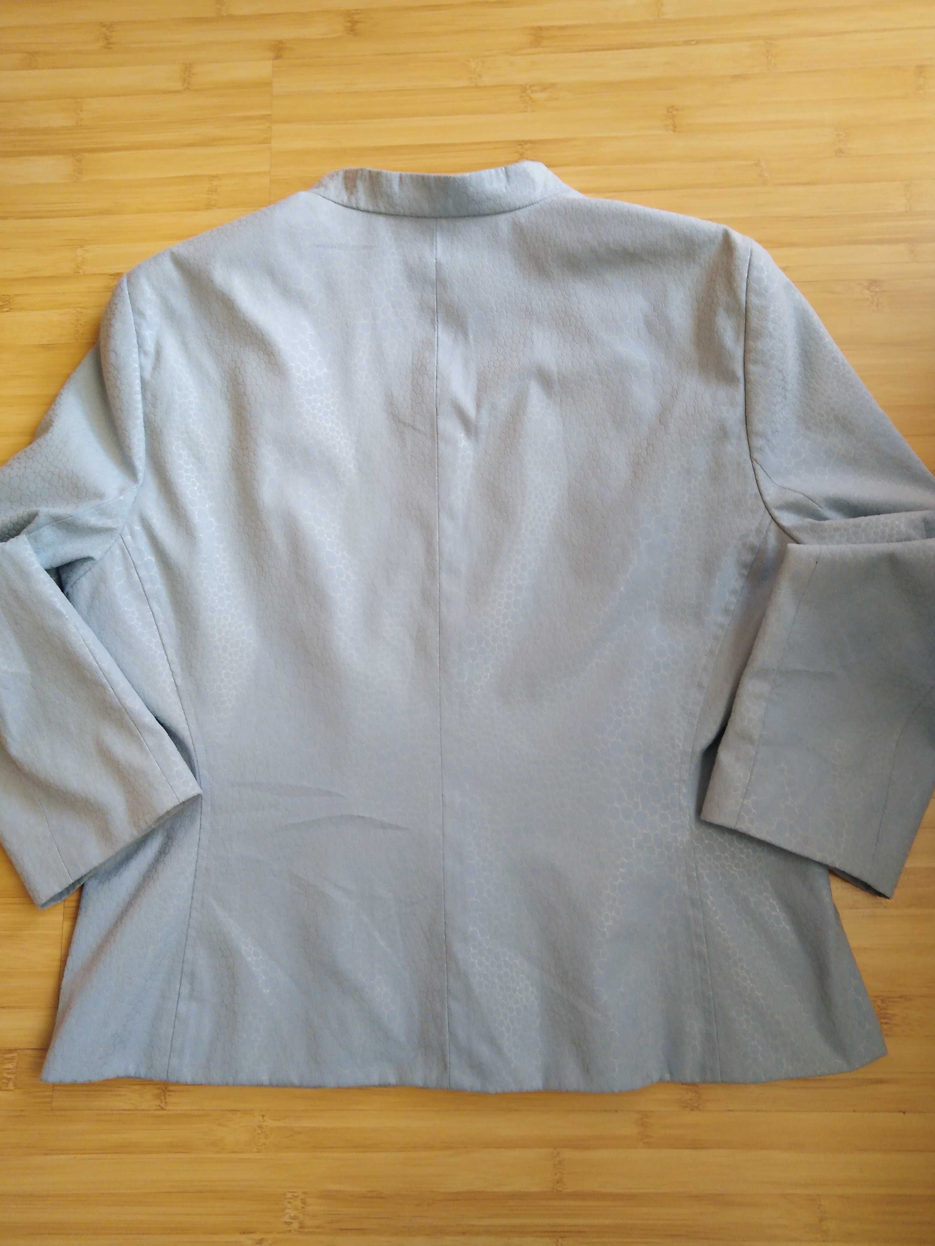 Дамско яке на марката TAIFUN - размер XL