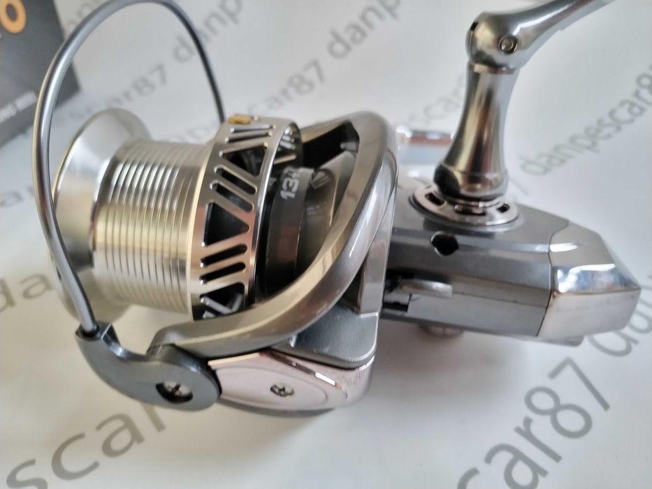 Mulineta CRAP SAIMINO JS10000 Long Cast Capacitate: 0,40mm/240m