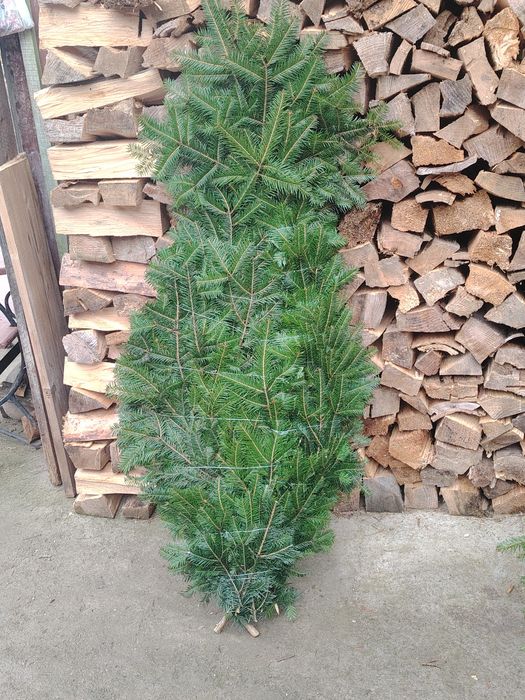 Coroane naturale lucrate manual doar pe comandă