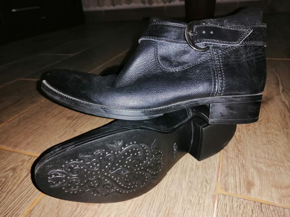 Vând cizme nr 38.5 Geox