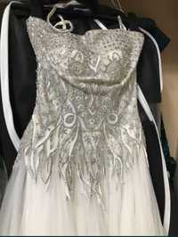 Срочно продам платье на свадьбу из ОАЭ .