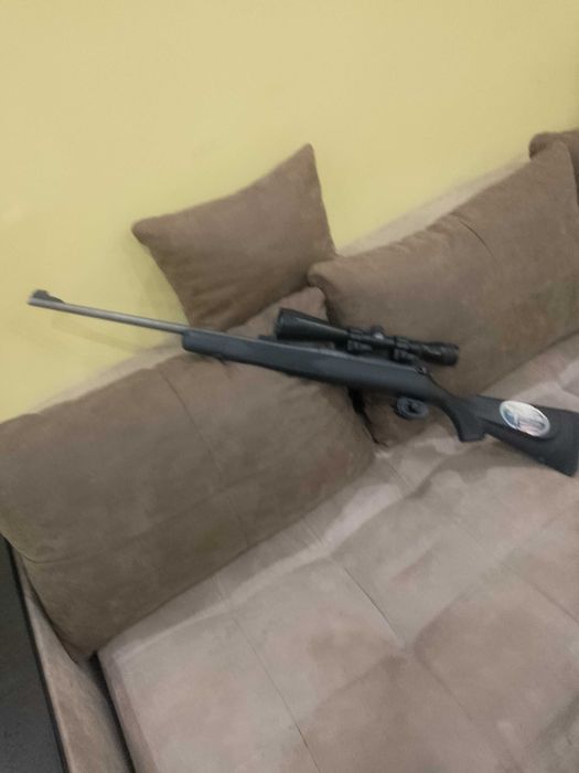 Продавам карабина
