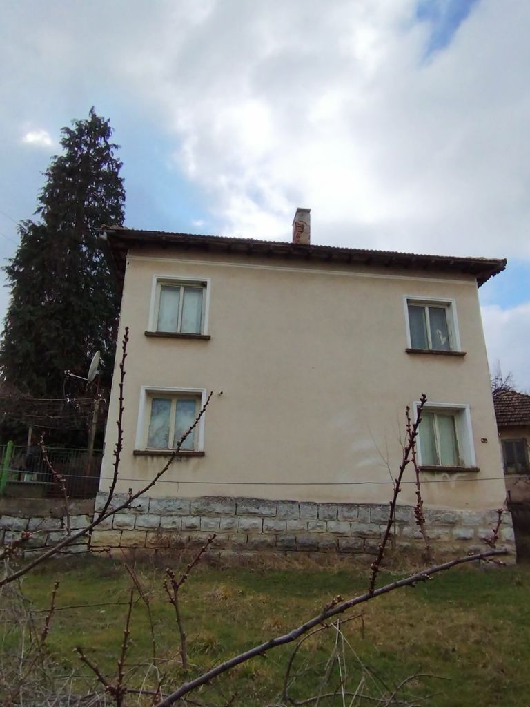 Продава се Къща в Монтана, Парта 1 - 150 кв.м за 128 €/кв.м - Снимка #6
