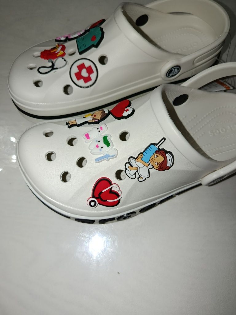 Джибитсы на crocs Jibbitz набор очень хорошо