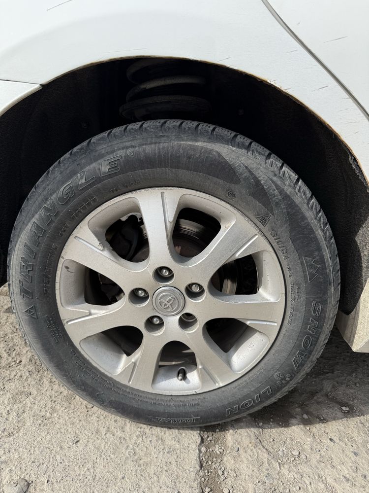 Диск с шинами тойтоты camry 30/35/40/45 r16
