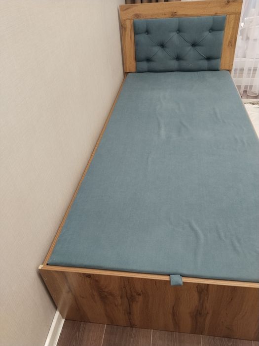Кровать продам односпальная