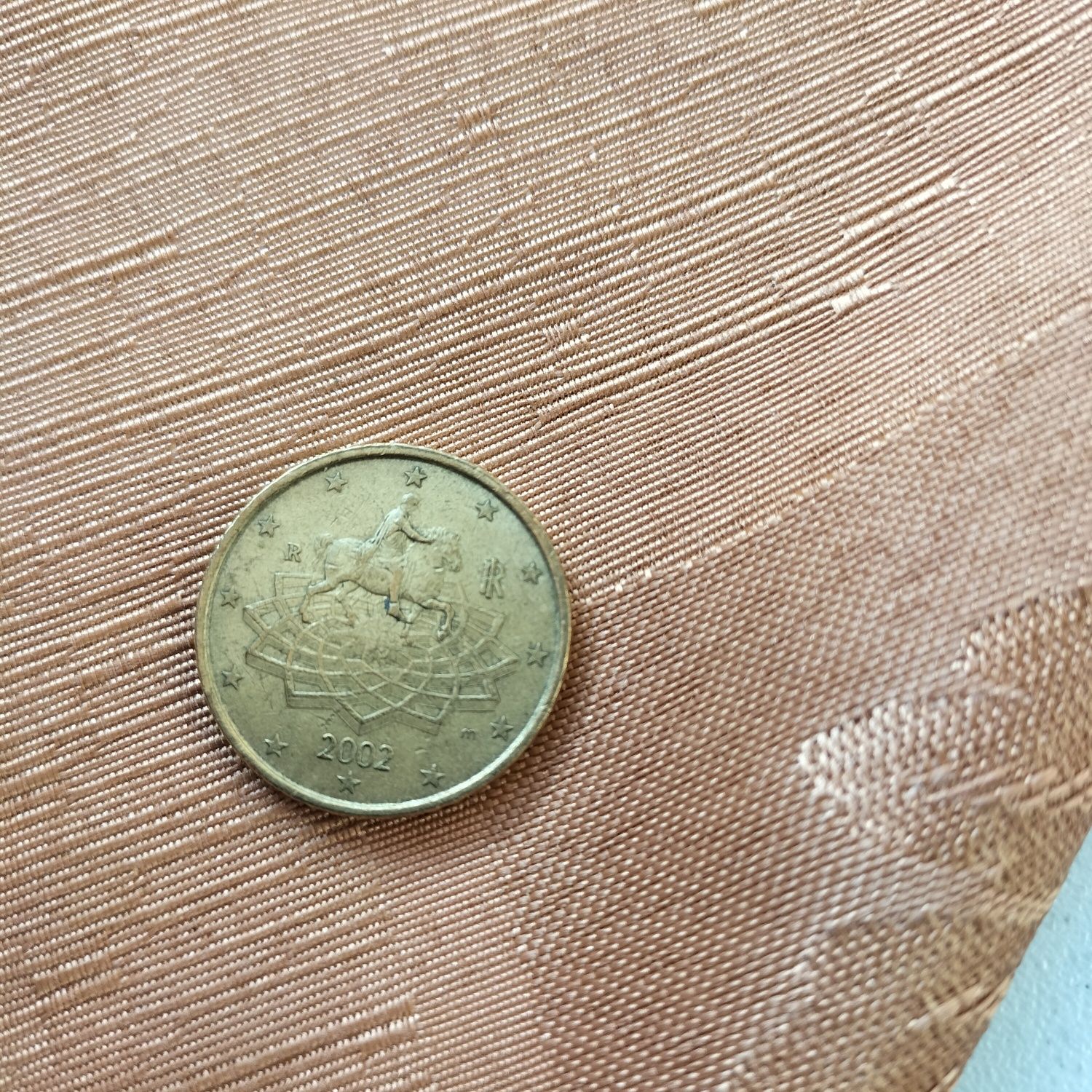 Trei monede 50 de cenți ( Euro)