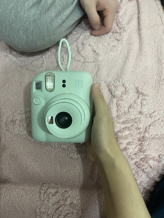 ОБМЕН на телефон,эйрподс! Instax mini 12