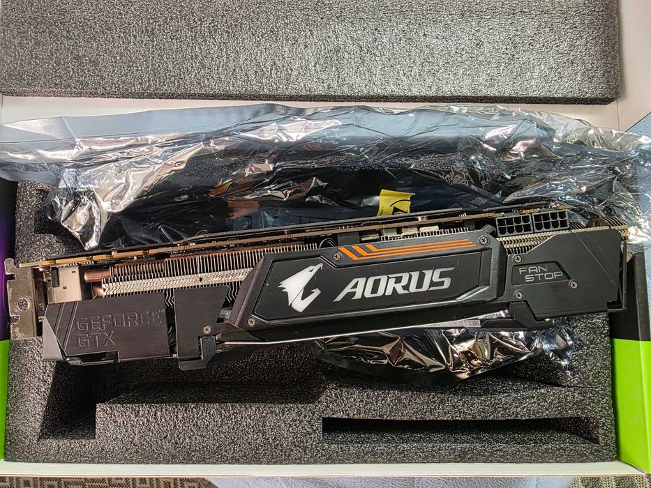 Placa video GIGABYTE AORUS GeForce GTX 1080 Ti 11GB DDR5X 352-bit