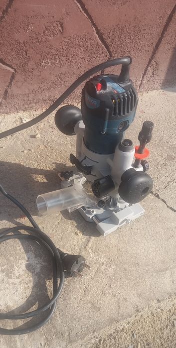 Продам кромочный фрезерАлтеко  с базой