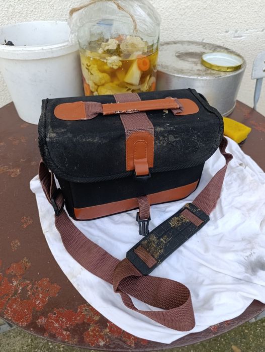 Aparat foto camera cu film