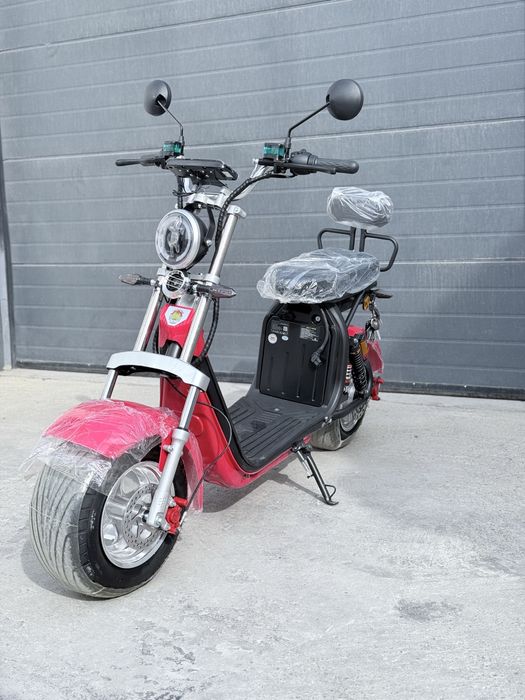scuter electric nou cu cartela