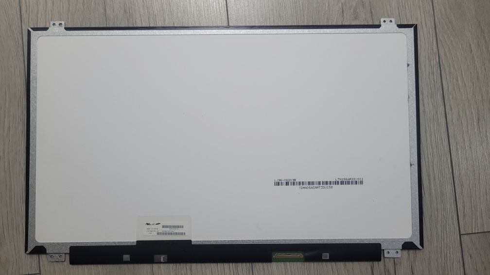 Display laptop 15,6 HD Led Slim 40 pini Samsung LTN156AR33-001
