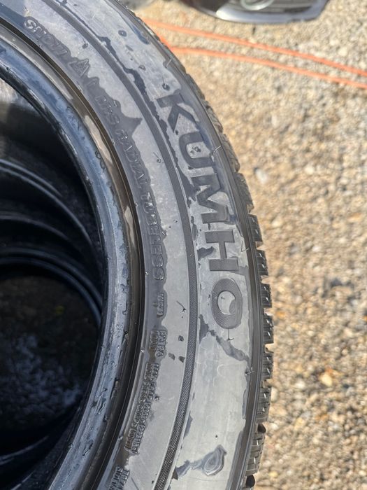 Комплект зимни гуми 255/55/18 Kumho