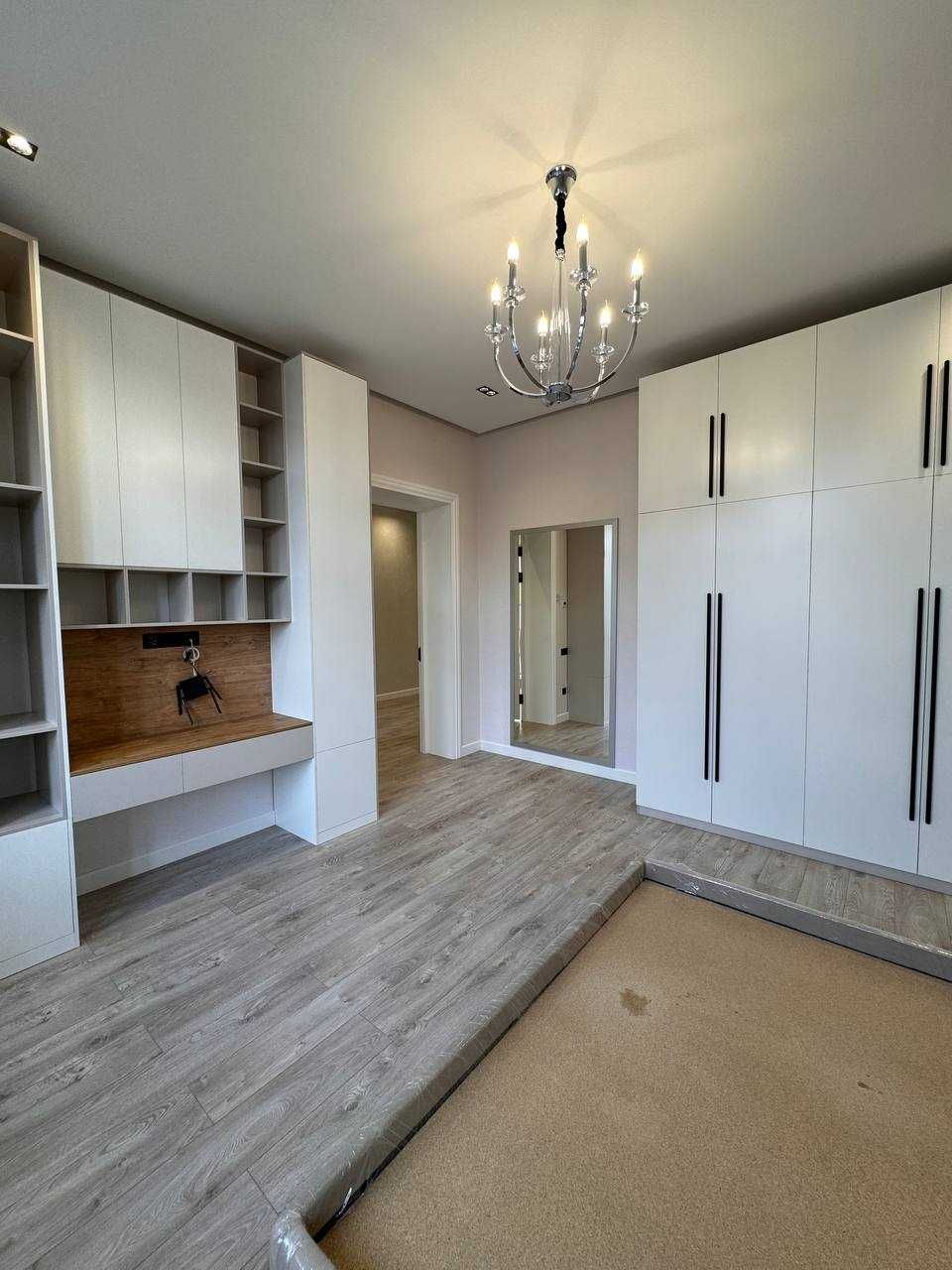 Махалля Амир Темур евродом 6-сот 8-комн 500 м² 3-уровня летний бассейн