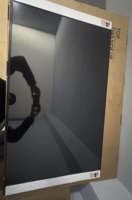 Samsung 50AU7500* сатылады