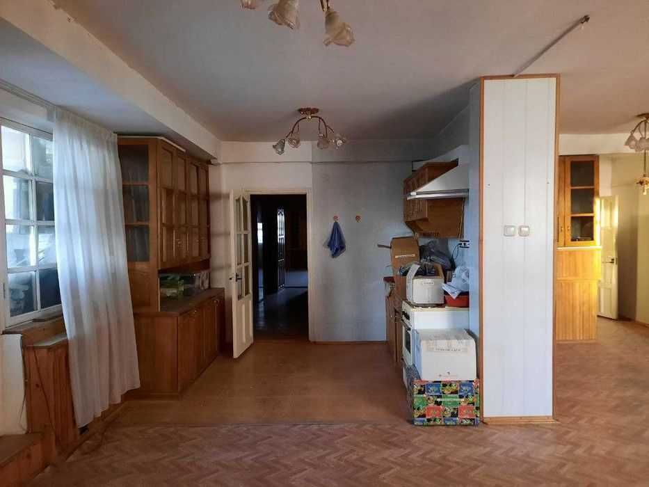 Продаётся помещение в центре на Дархане.
