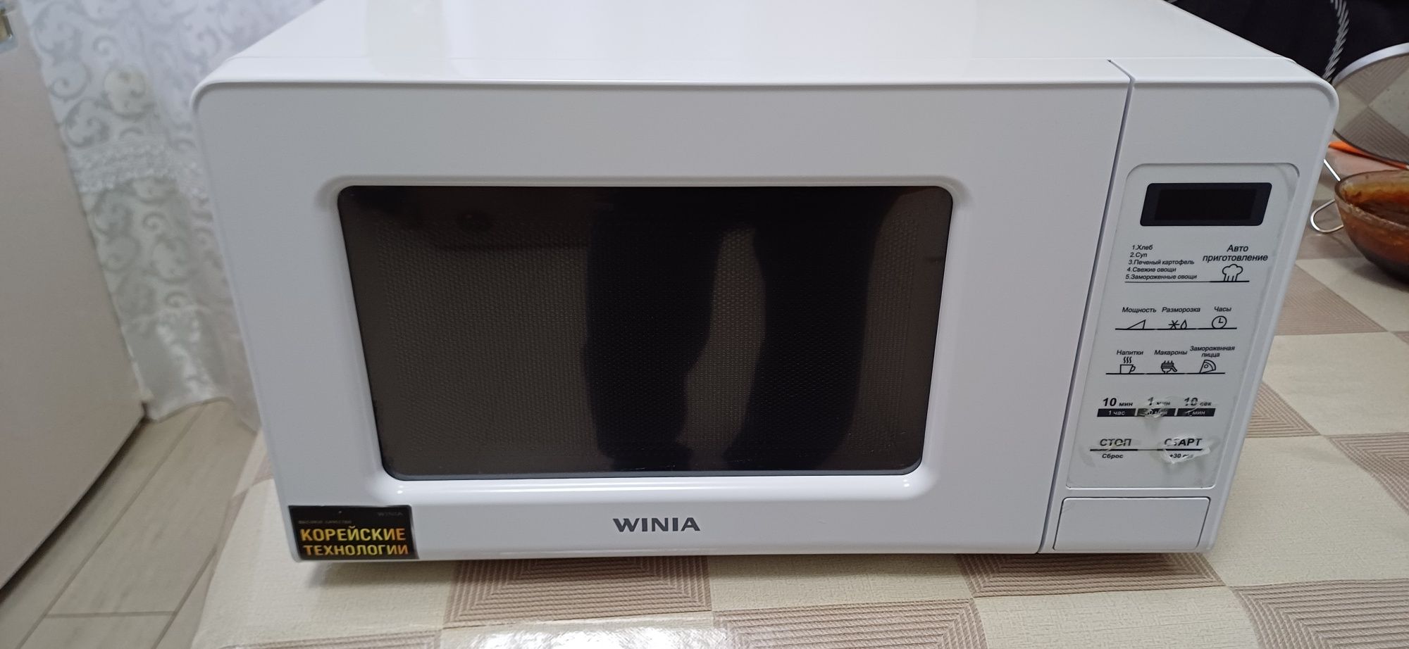 Продам микроволновую печь Winia Daewoo
