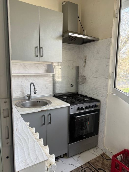 Чиланзар 8 3 комнатная 2 этаж ор-р гостиница Малика