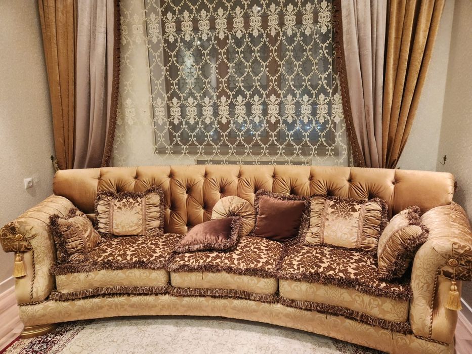 Набор «диван, два кресла, стеклянный стол»