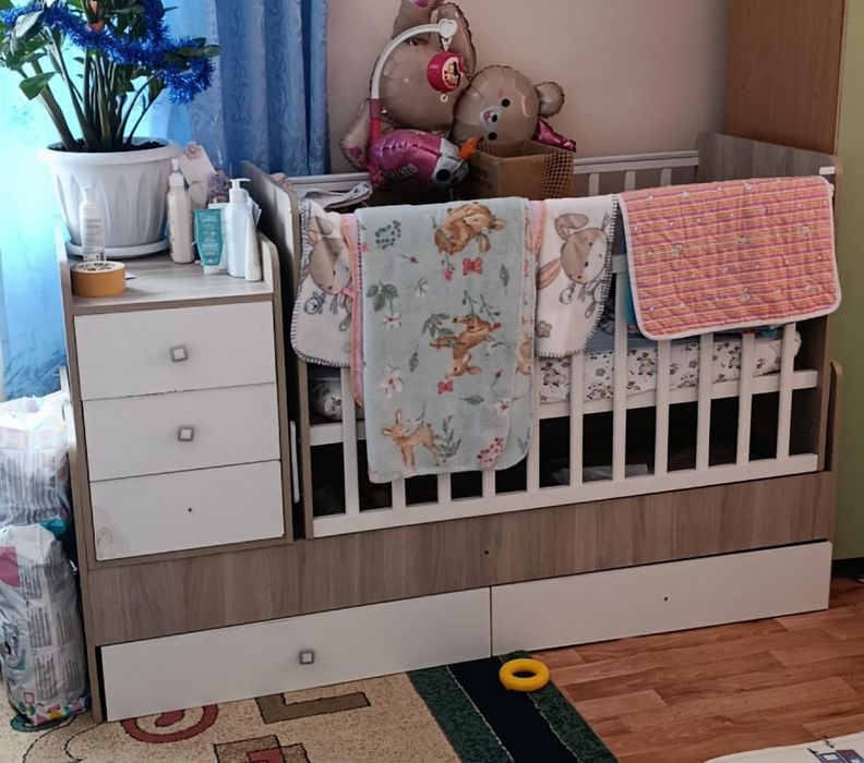 Детская кроватка