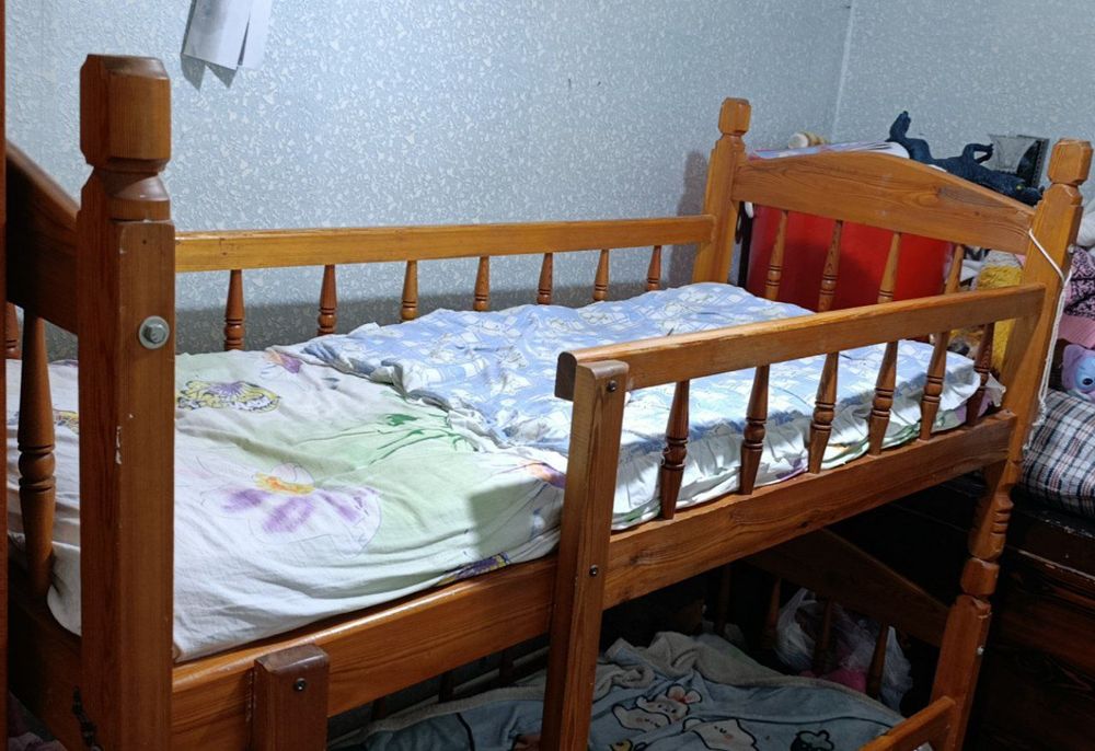 Продается детская двухъярусная кровать