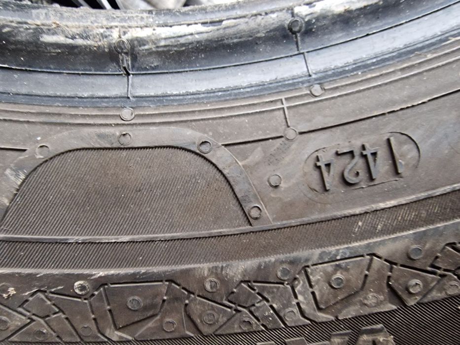 Anvelope 205/65R15C marca Semperit, DOT 2024 ,M+S, 8 mm