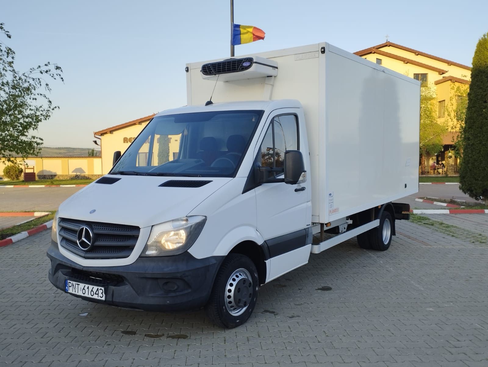 Mercedes sprinter 519 518 516 iveco daily 35c17 35c18 35c15 50c15