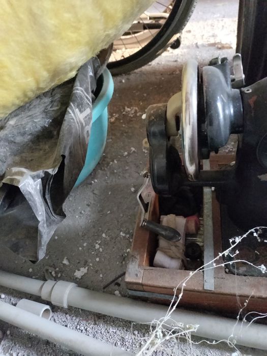 Советский швейный машинка