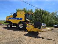 Vând combina NEW HOLLAND CSX 7080