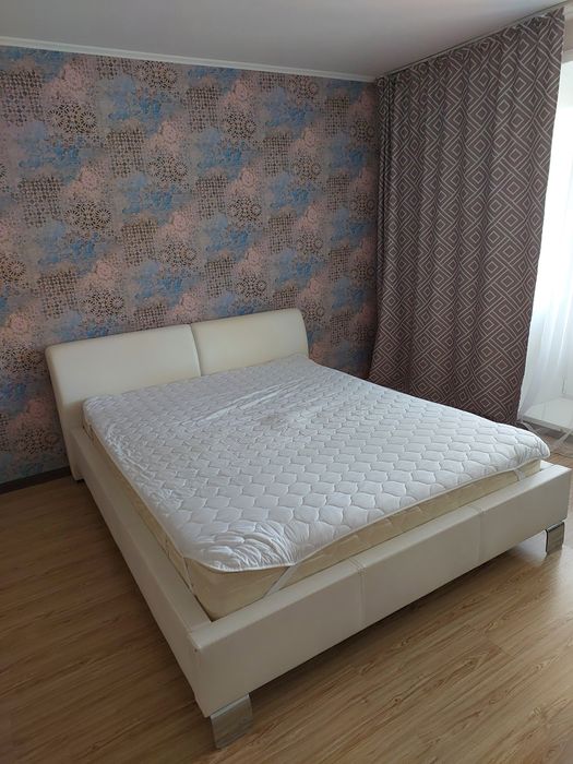 Кровать 160х200 с ортопедическим матрасом