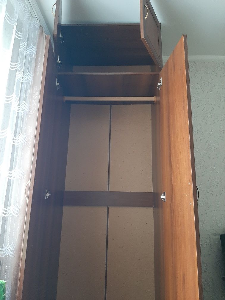 Плательный шкаф,Россия 232×82×53