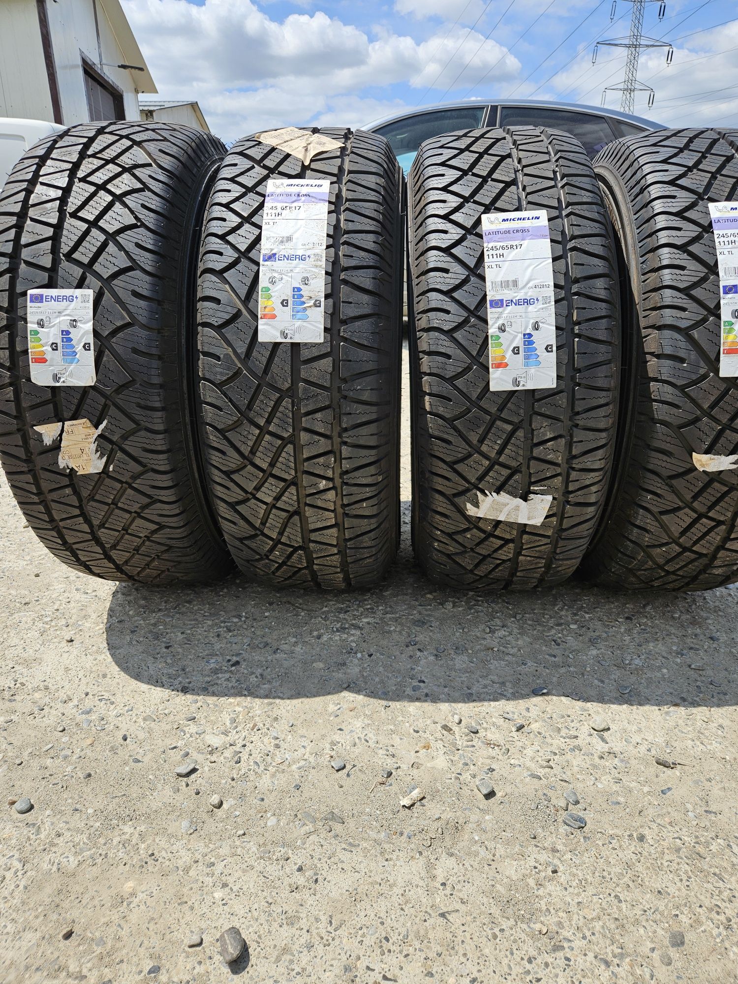 Vând anvelope 245/65/17 245/65r17 MICHELIN