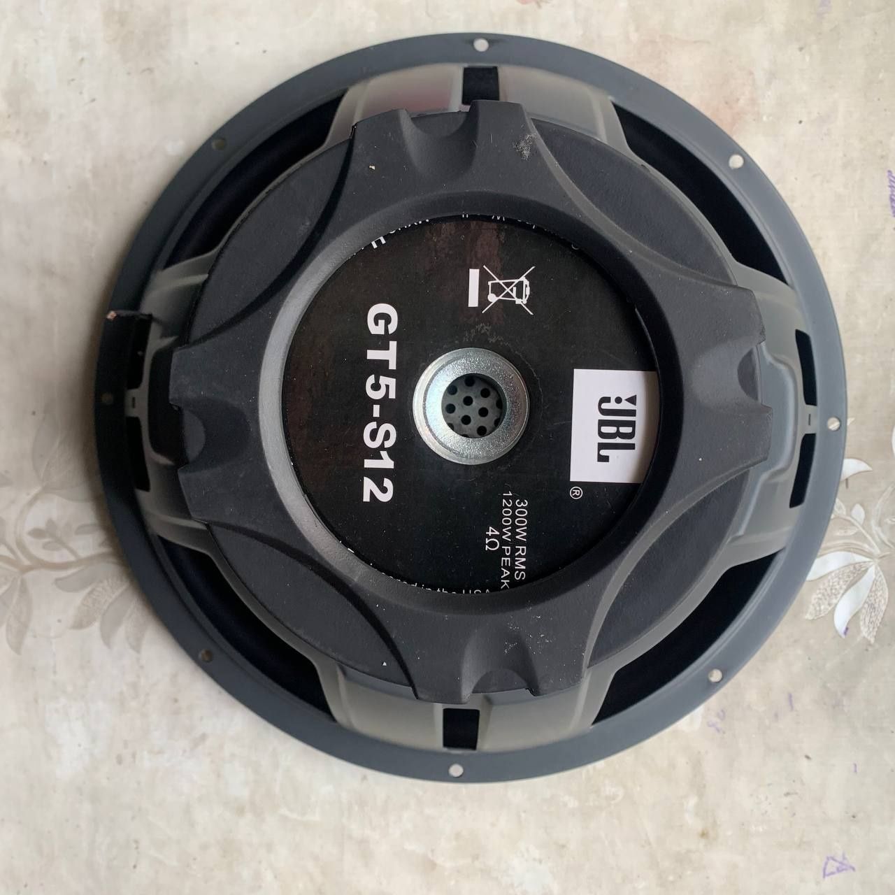 Jbl 1200wat сабвуфер