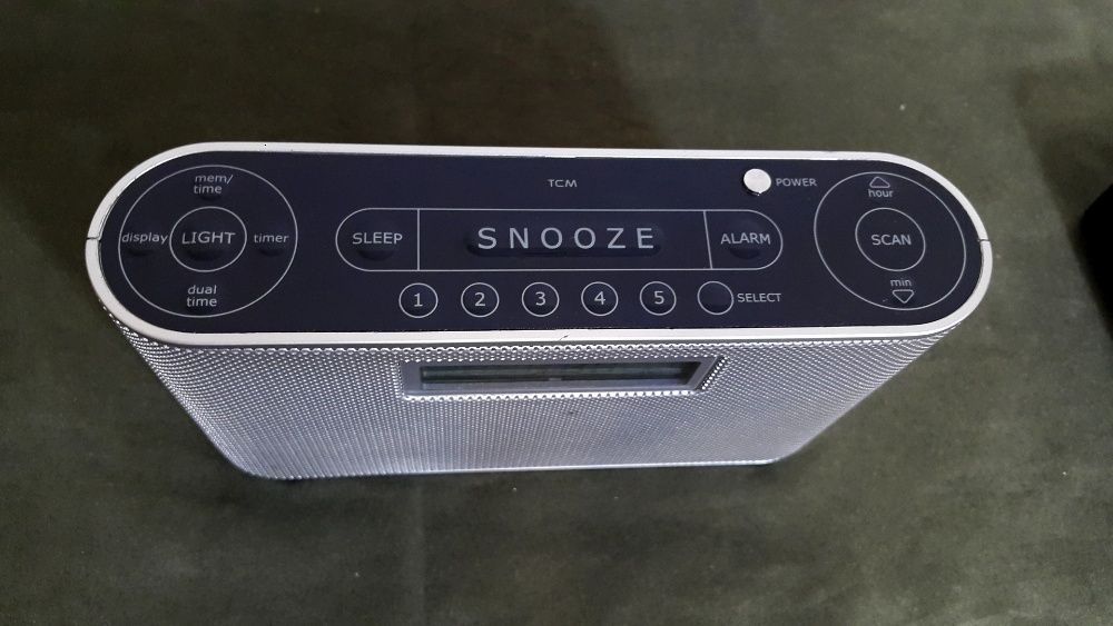 Radio ceas digital TCM