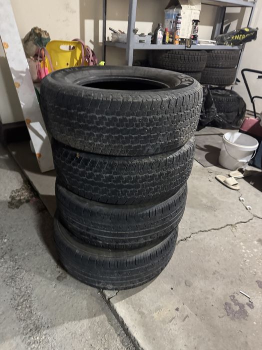 Шины 265/65/17 срочно продам