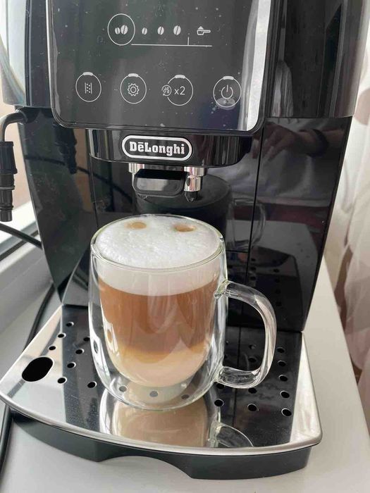 Кофемашина DeLonghi ECAM220.21.BG! Твоя чашка вдохновения!
