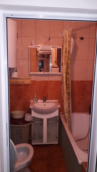 Дава се под наем Многостаен апартамент в Плевен, Идеален център - 60 кв.м за 204 € - Снимка #1