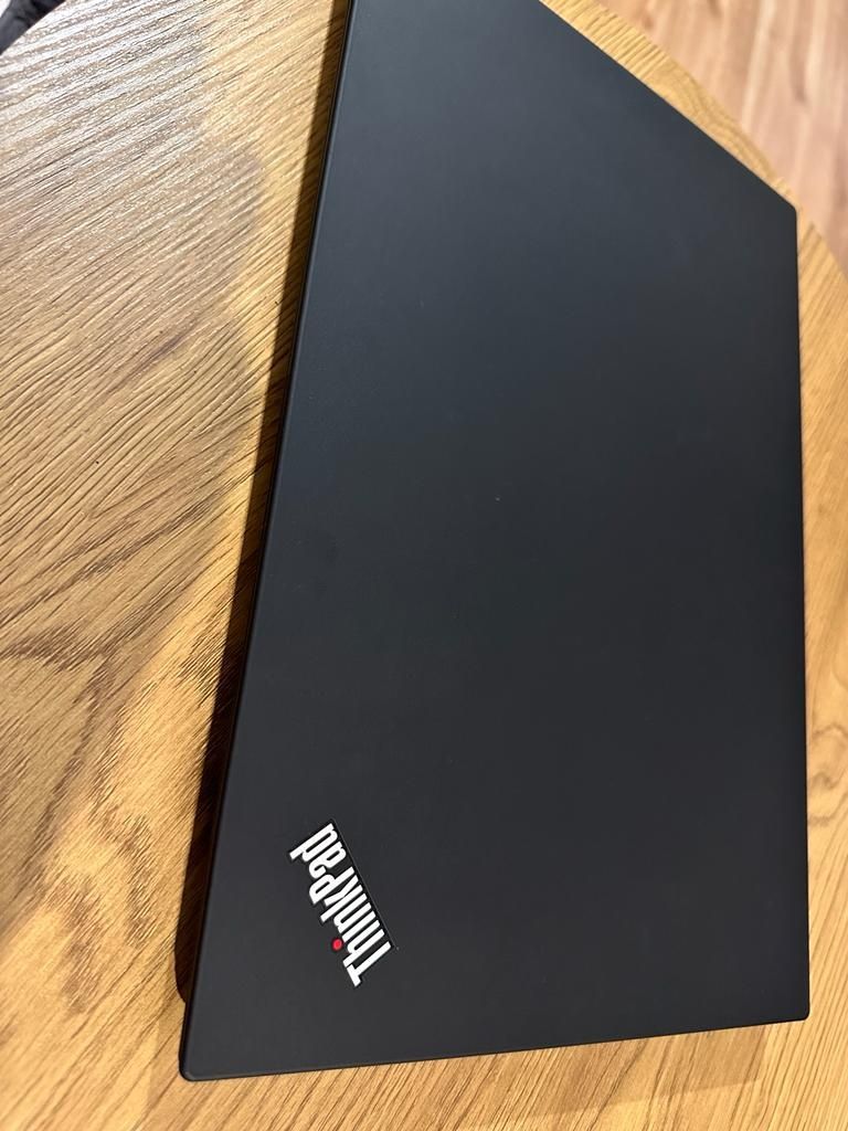 Laptop Lenovo Thinkpad T15 I7 gen 10 touch screen