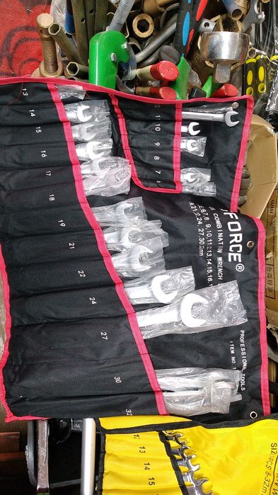 Наборы ключей и головок