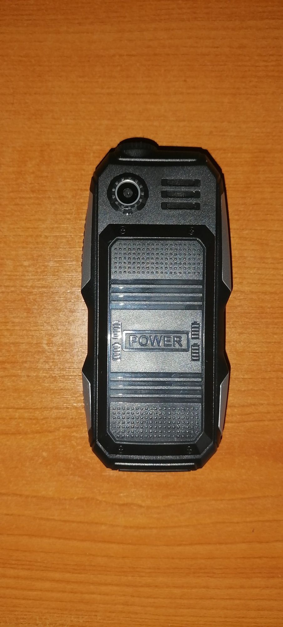 Telefon rezistent Land Rover Constructii
