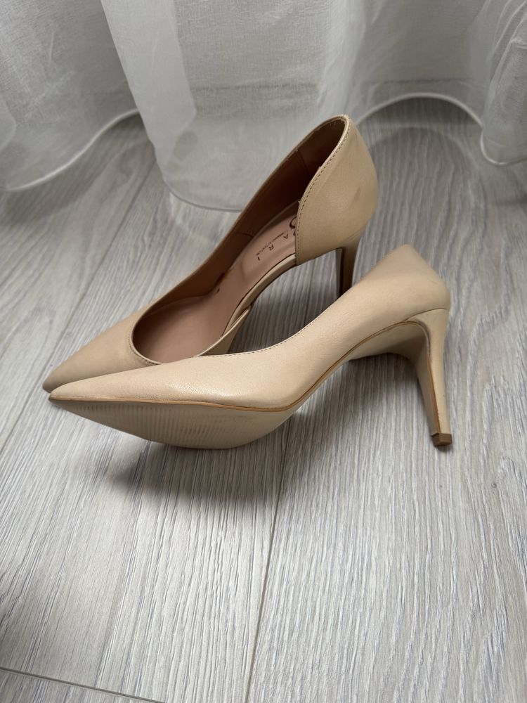 Pantofi stiletto, marimea 39, noi