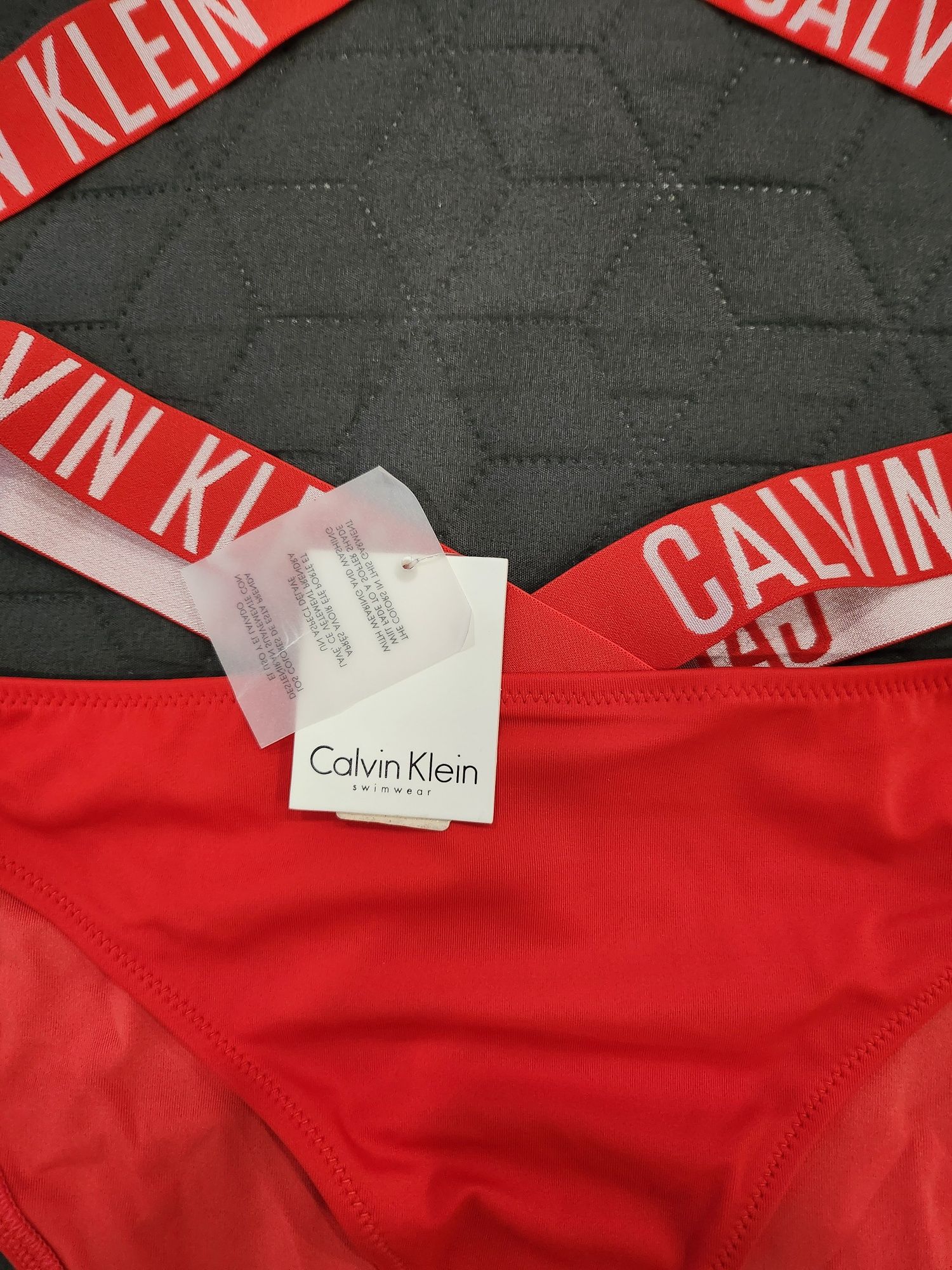 Ново! Calvin Klein! Оригинален дамски бански!