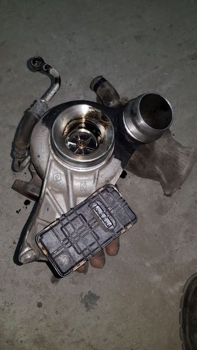 Pompa ulei Bmw 20d N47D20C 184cai cutie viteza manuala turbina camera