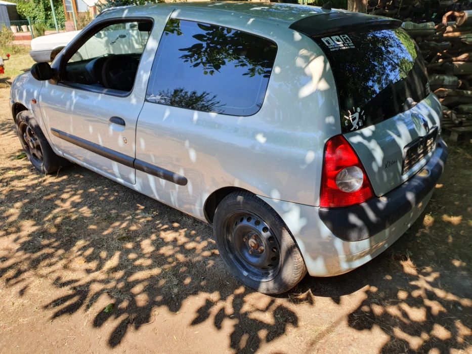 Haion din dezmembrari Renault Clio 2 Coupe 1.4benzina