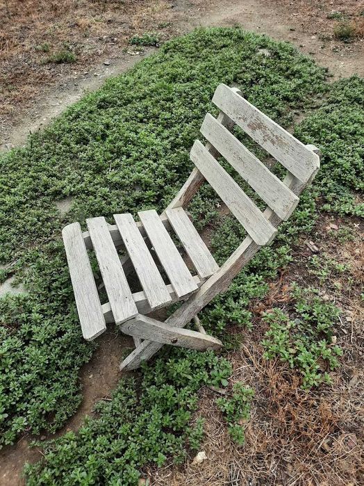 scaun mic pliant din lemn